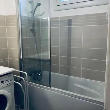 Duplex 130m2 Dans Un Mas Entouré De Vergers - Piscine Appartement