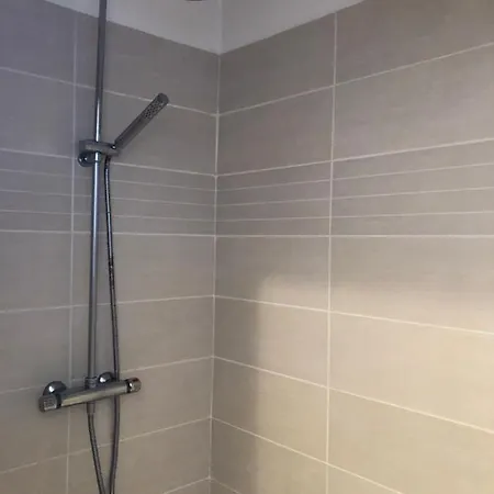 Duplex 130m2 Dans Un Mas Entouré De Vergers - Piscine