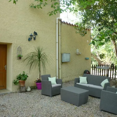 Duplex 130m2 Dans Un Mas Entouré De Vergers - Piscine