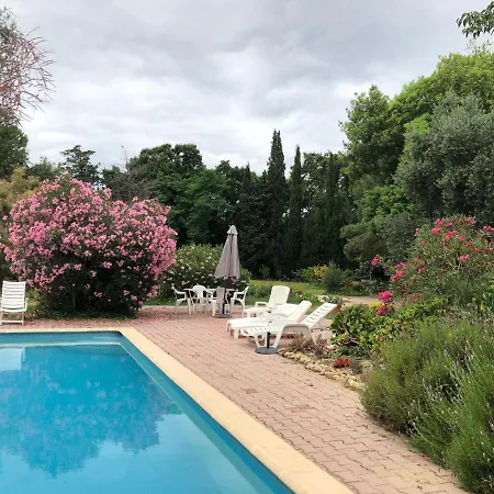 Duplex 130m2 Dans Un Mas Entouré De Vergers - Piscine *