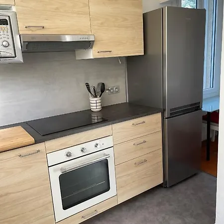 Duplex 130m2 Dans Un Mas Entouré De Vergers - Piscine